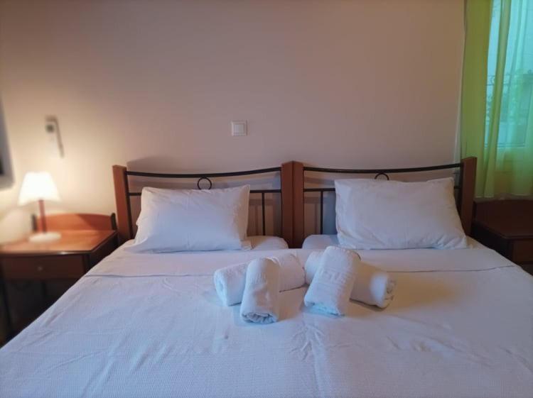 Lourantos Bayside Apartments Ваті Екстер'єр фото
