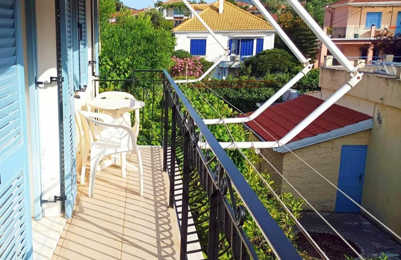Lourantos Bayside Apartments Ваті Екстер'єр фото