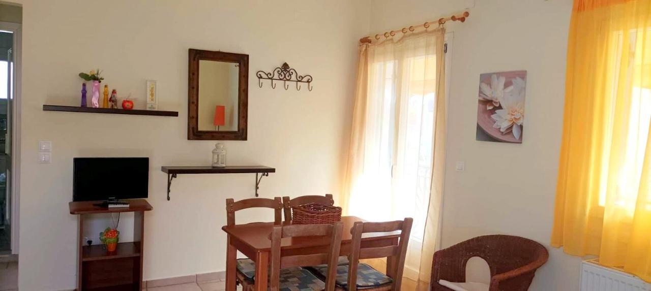 Lourantos Bayside Apartments Ваті Екстер'єр фото