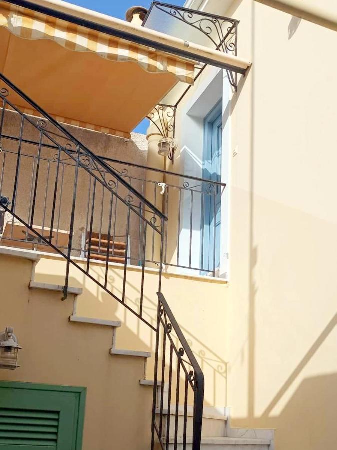 Lourantos Bayside Apartments Ваті Екстер'єр фото